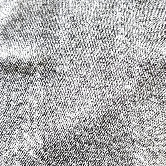 Valoran Wool Scarf ( New) - Picture 8 of 11